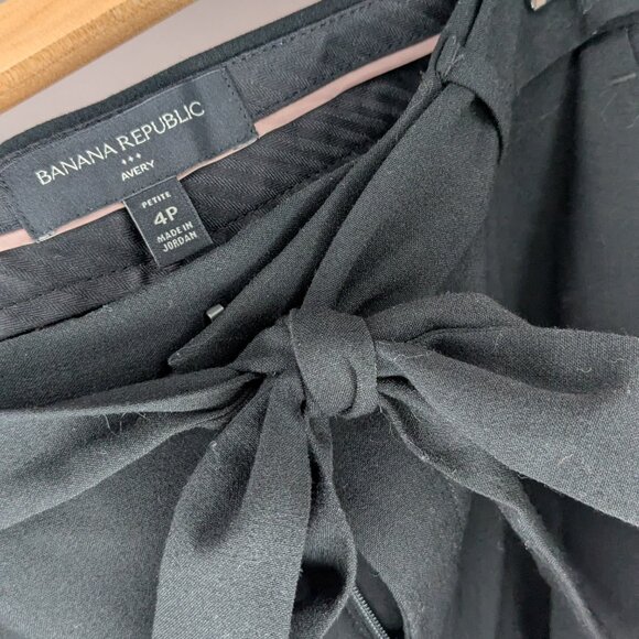 Banana Republic Factory Avery Fit Tie-Waist Ankle Pant Black Size 4 Petite - Picture 3 of 4